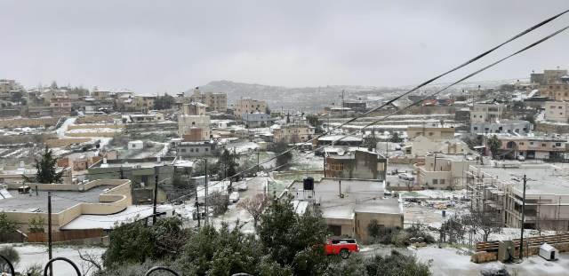 المنخفض الجوي القطبي يفرض هيمنتهُ والآتي أبرد وأكثر غزارة في الأمطار والثلوج...البرج يعرض لكم صورا جميلة من الجولان الحليل وجبل الشيخ