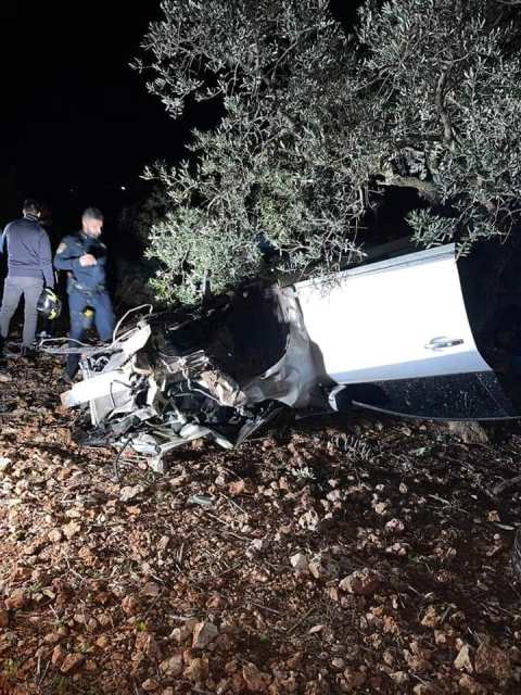 معلومات عن إصابة خطيرة لسائق سيارة في حادث سير خطير بين جث وأبوسنان...