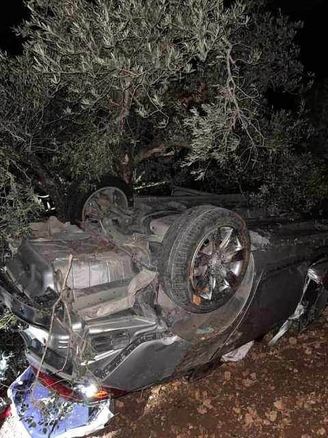 معلومات عن إصابة خطيرة لسائق سيارة في حادث سير خطير بين جث وأبوسنان...