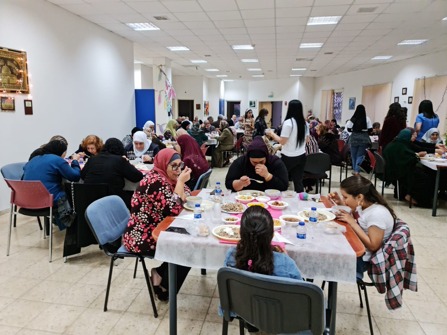 أبوسنان: رمضان يجمعنا على مائدة واحدة  بإفطار رمضاني جماعي في نادي الجيل الذهبي بأجواء أخوية مُحِبّة