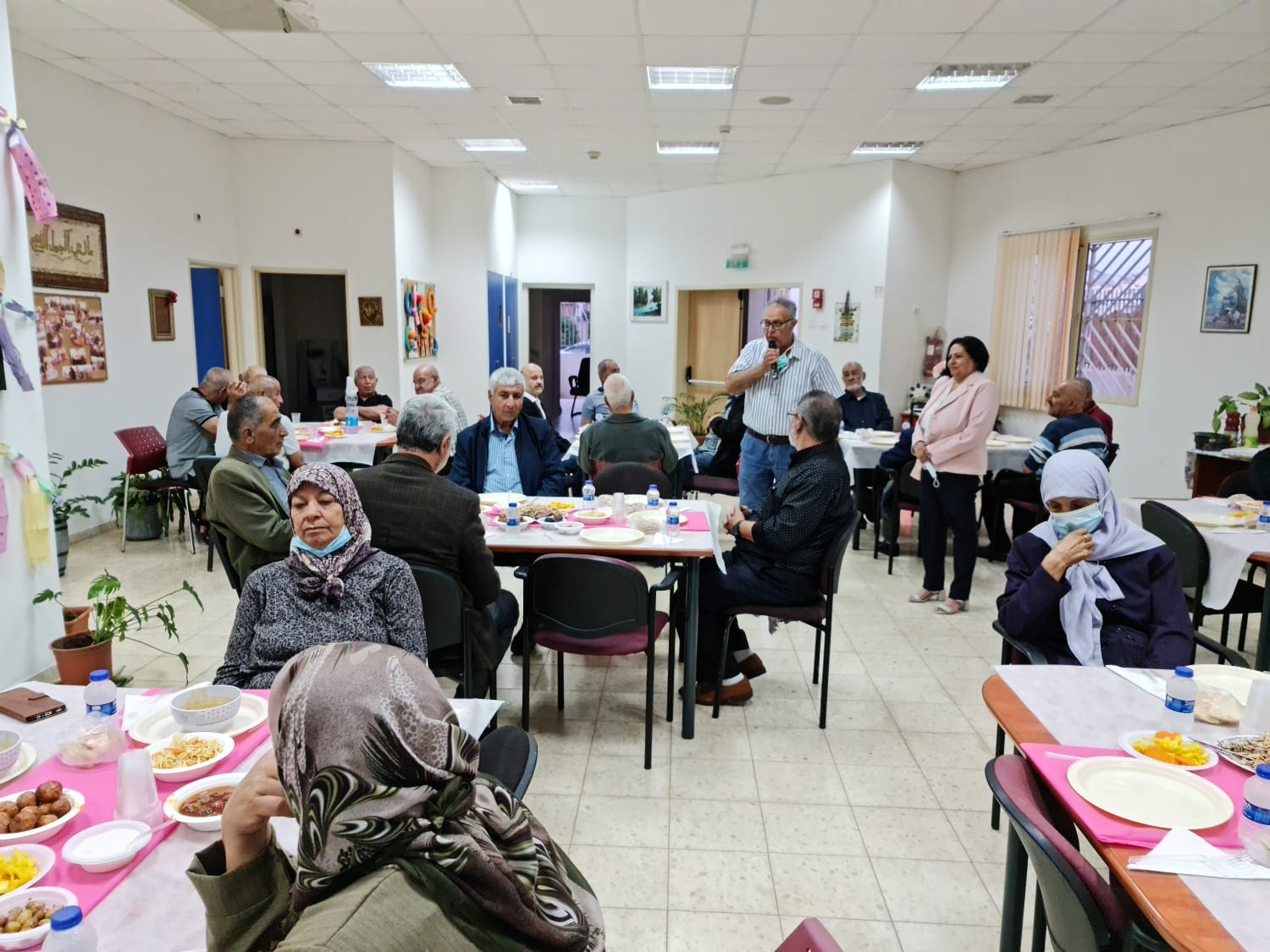 أبوسنان: رمضان يجمعنا على مائدة واحدة  بإفطار رمضاني جماعي في نادي الجيل الذهبي بأجواء أخوية مُحِبّة