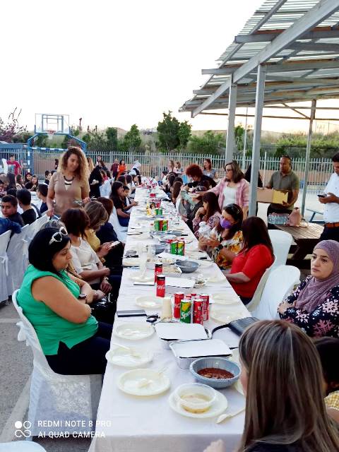 مدرسة خطوات الثانوية يركا - ابوسنان وإفطار جماعي ذو طعم محبة تآخي ونسمات عيدية أريجية