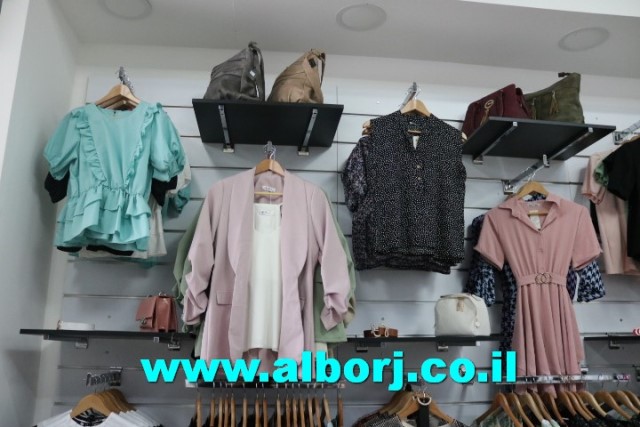 حانوت الألبسة الراقية lamis fashion مقابل مركازا - المنطقة الصناعية - يركا يعرض عليكم تشكيلة ملابس رأئعة وأسعار مُغرية وكل عام وأنتم بألف خير