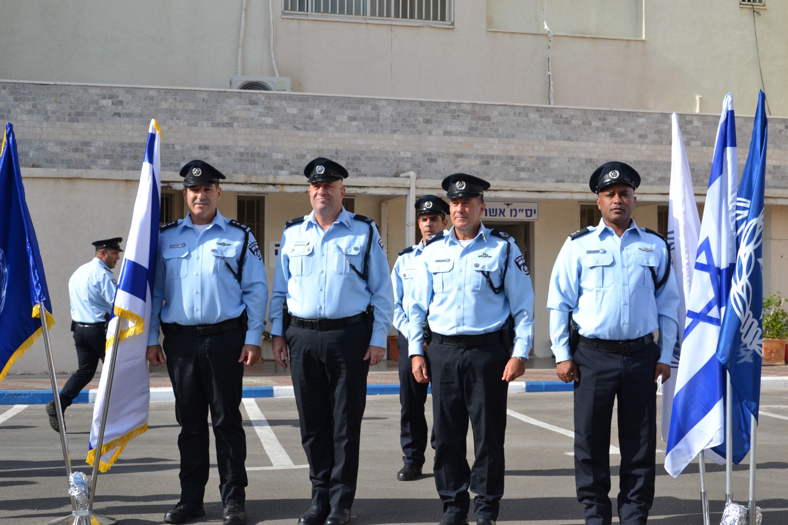 أجرت الشرطة اليوم مراسم تبديل قادة مراكز شرطة عكا ونهاريا