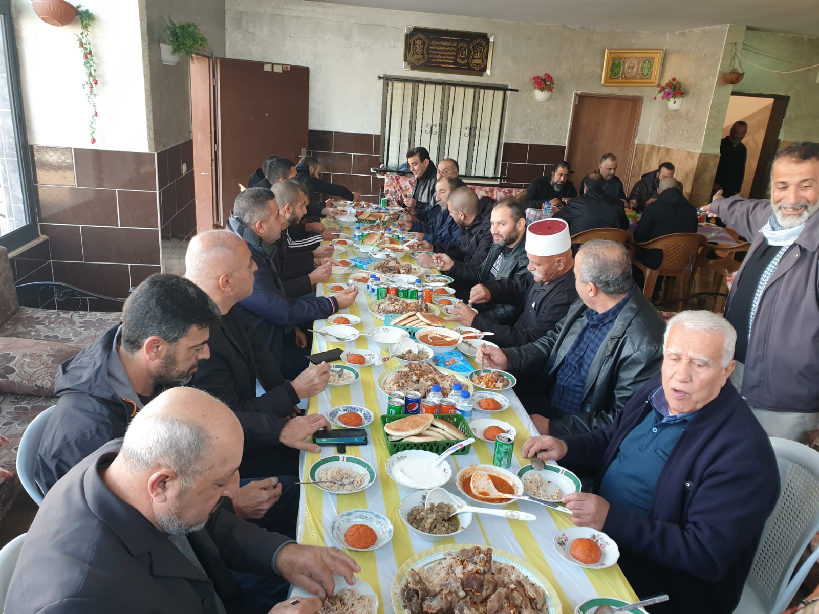 أبوسنان: عقد اتفاق صلح بين عائلة صبحي نعيم وعائلتي شادي غضبان وكميل يحيى بوساطة رئيس المجلس المحلي السيد فوزي مشلب ووجهاء آخرين من لجنة الصلح