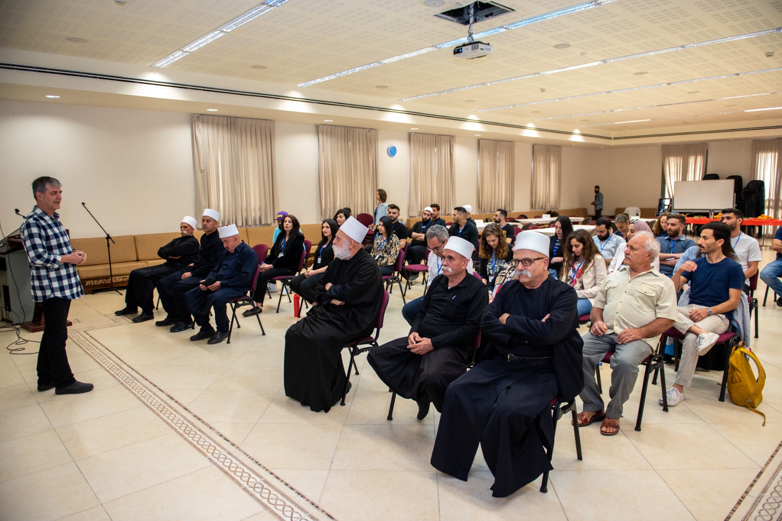 الاعلان عن إنطلاق الفوج الثاني لمشروع - نحو القمّة - والّذي يهدفُ إلى تأهيل الأكاديميّين من أبناء الطّائفة من أجل العمل في قطاع البرمجة في شركات هايتك رائدة البلاد