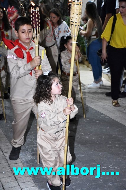 أجواء جميلة جدا في مسيرة رفع الصليب في قرية أبوسنان...اقرأ المزيد